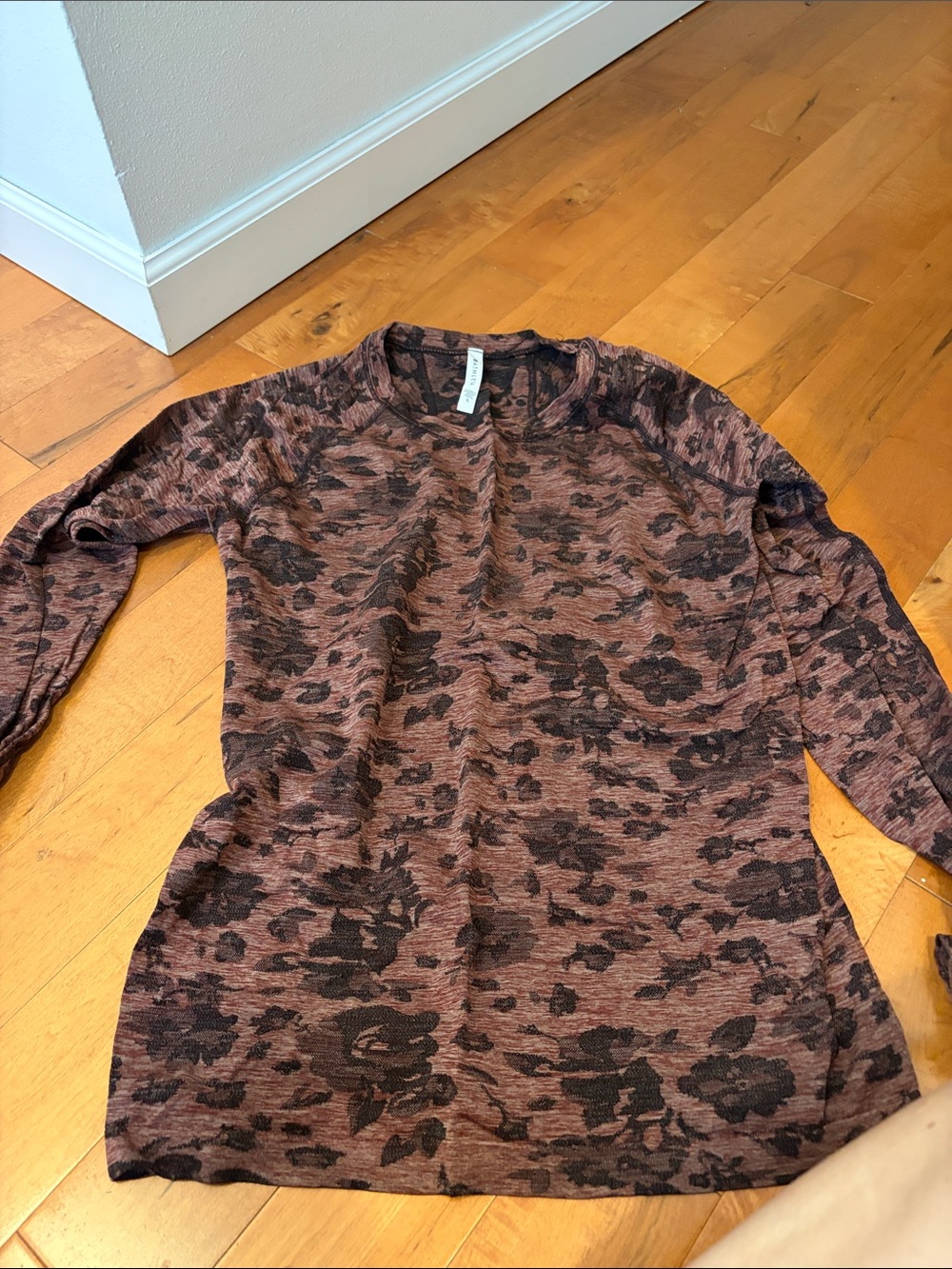 Athleta Womens Brown Floral Knit Long-Sleeve Top